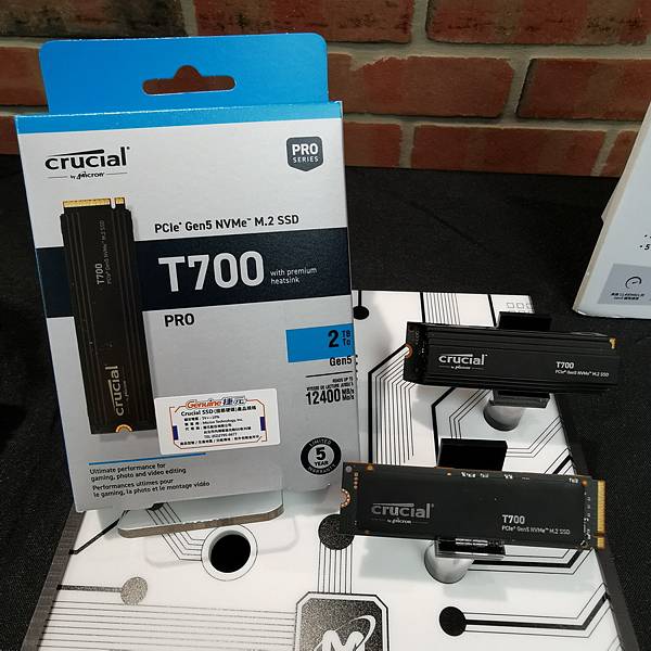 美光 Crucial - 讓您擁抱更快更即時的 AI世代 美光 Crucial - 讓您擁抱更快更即時的 AI世代