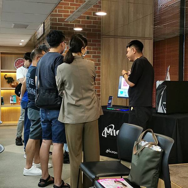 美光 Crucial - 讓您擁抱更快更即時的 AI世代 美光 Crucial - 讓您擁抱更快更即時的 AI世代