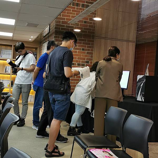 美光 Crucial - 讓您擁抱更快更即時的 AI世代 美光 Crucial - 讓您擁抱更快更即時的 AI世代