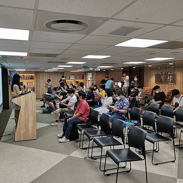 美光 Crucial - 讓您擁抱更快更即時的 AI世代 美光 Crucial - 讓您擁抱更快更即時的 AI世代