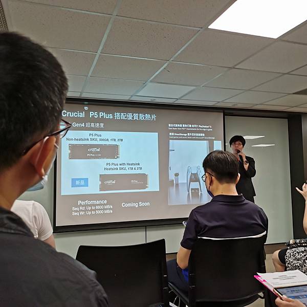 美光 Crucial - 讓您擁抱更快更即時的 AI世代 美光 Crucial - 讓您擁抱更快更即時的 AI世代