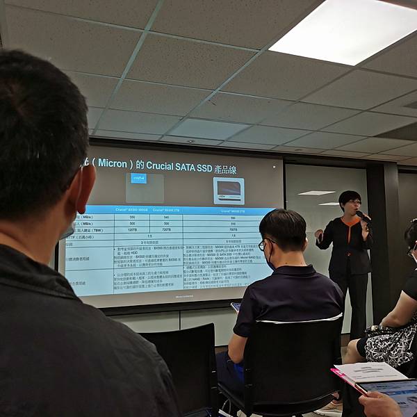 美光 Crucial - 讓您擁抱更快更即時的 AI世代 美光 Crucial - 讓您擁抱更快更即時的 AI世代