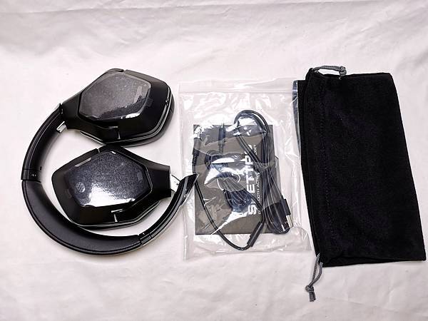 COUGAR SPETTRO 無線藍芽耳機 - 主動降噪超有