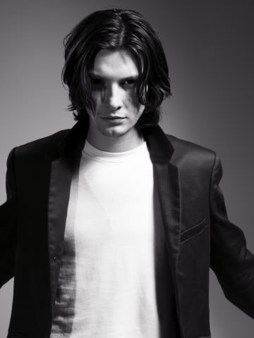 Photoshoot-ben-barnes-1303603-360-4.jpg