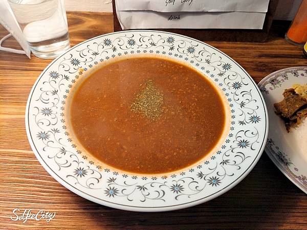 北海道──札幌的巷弄美食「Curry Club」