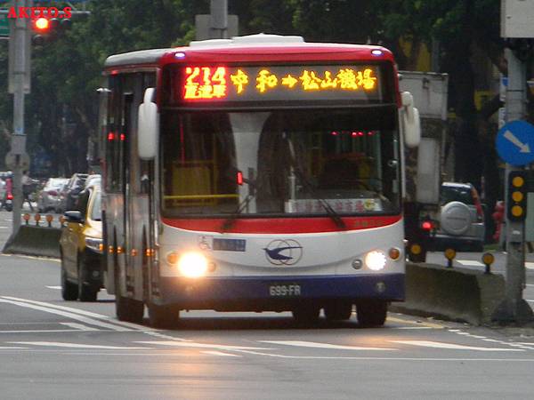 借調支援  214路直達車  699-FR