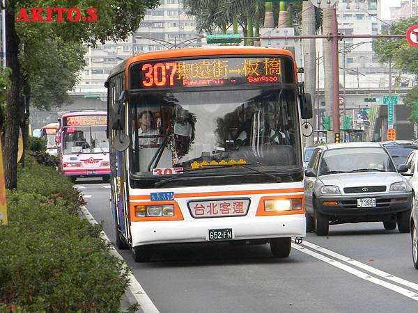 307路(臺北) 652-FN