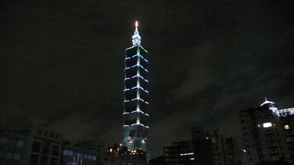 2008信義區跨年 025.jpg