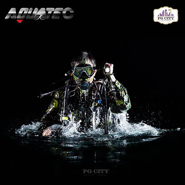 TEEYVOCO11.jpg TEEYVOCO11.jpg