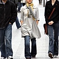 jessica-alba-paris-2298-61.jpg