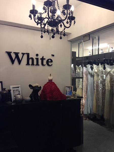 {{Wedding}} 尋找命定宴客服 - white手工婚紗