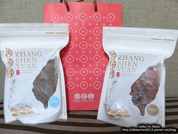 {{團購美食}} 年節最佳伴手禮 經典傳承的美味-張深淵蜜汁豬肉干/招牌豬肉條