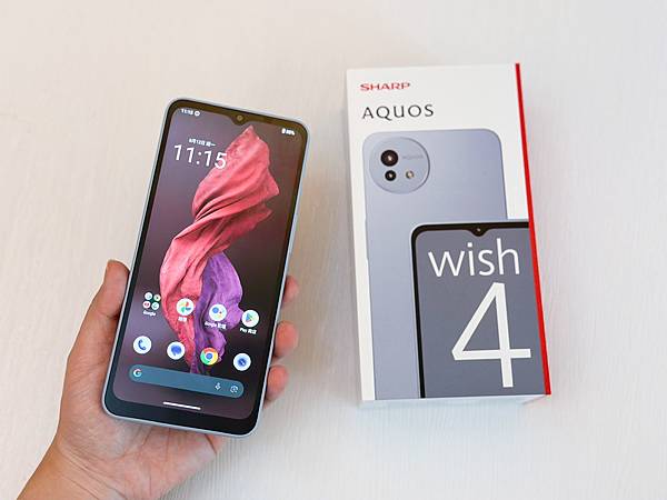 【開箱】2024極簡美型SHARP AQUOS wish4 