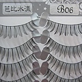 B06