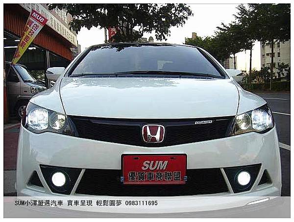 [SUM小澤嚴選]HONDA CIVIC 2011年1.8白色 整車如新 全額貸專案0頭款低月付 速洽0983111695小澤