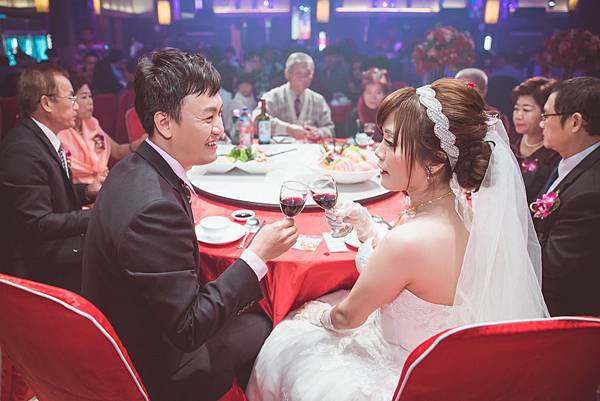 屏東婚攝 婚禮紀錄 忠東港海產餐廳 (749).jpg