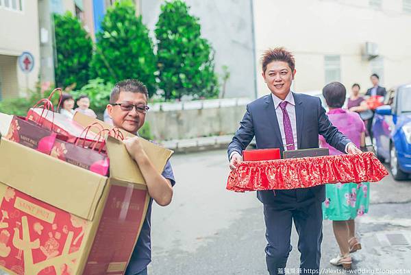 台中婚攝 婚禮紀錄 海港城國際宴會廳-15.jpg