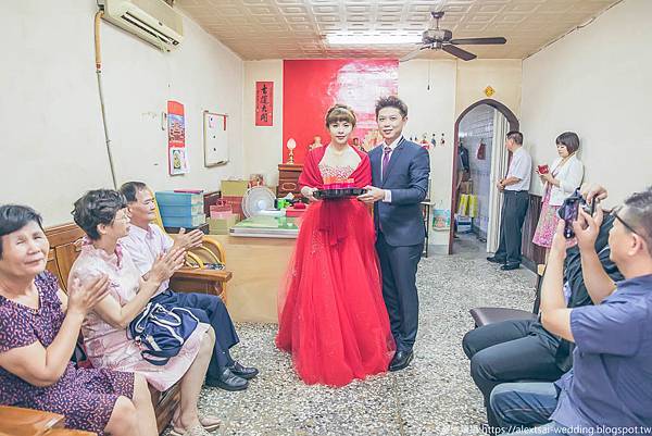 台中婚攝 婚禮紀錄 海港城國際宴會廳-64.jpg