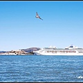 Liner around Alcatraz