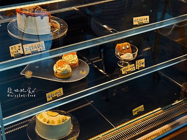 台南北區_ 奶油小聲 可愛網美甜點店，還有生日蛋糕和彌月喜餅