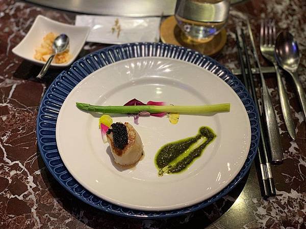 20200301 犇鐵板燒 明太子干貝佐魚子醬03.jpg 20200301 犇鐵板燒 明太子干貝佐魚子醬03.jpg