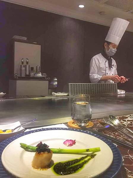 20200301 犇鐵板燒 明太子干貝佐魚子醬02.jpg 20200301 犇鐵板燒 明太子干貝佐魚子醬02.jpg