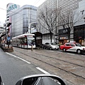 熊本路面電車，每一輛電車的造型都不一樣