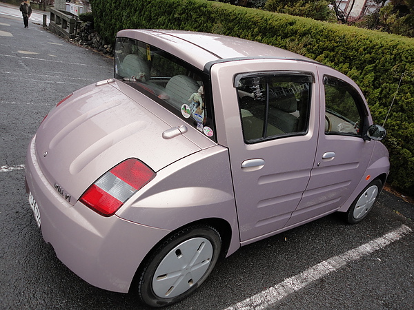 造型卡哇依的日本小車