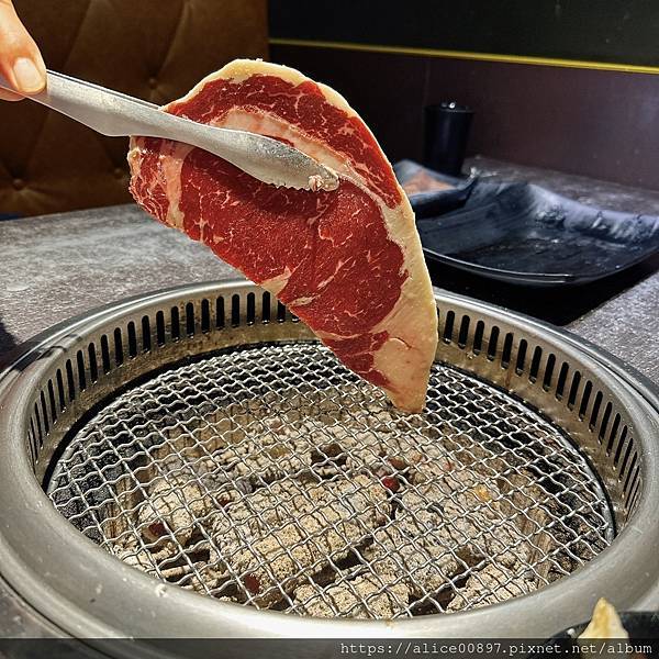 【美食報爆】桃園市中壢區丨一級戰區中美路丨燒肉898吃到飽丨