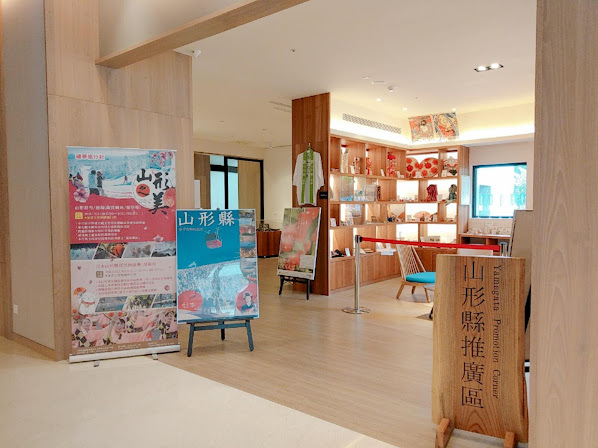 【宜蘭住宿】宜蘭礁溪泡湯飯店 山形閣/房間眺望龜山島美景/房