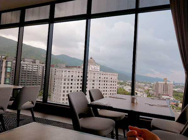 【宜蘭住宿】宜蘭礁溪泡湯飯店 山形閣/房間眺望龜山島美景/房