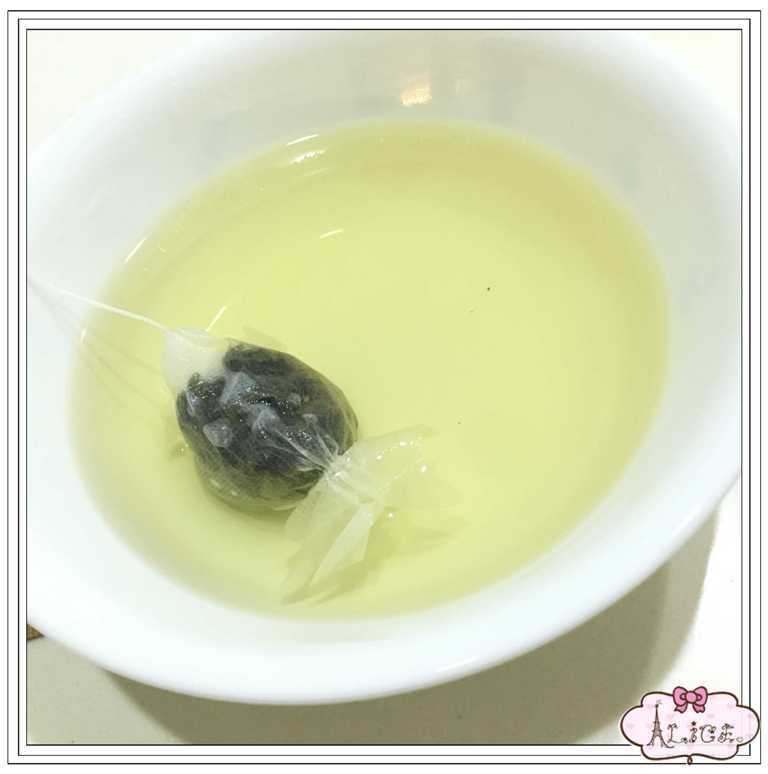 食記 台北市北投區 子村莊園charm Villa 台灣金萱茶 小金魚茶包 貪吃鬼愛莉絲 痞客邦