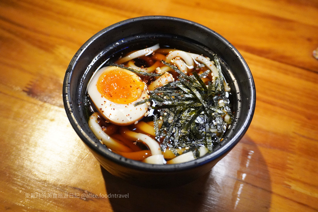 台中中區美食|新店爆爆!中華路夜市附近的深夜食堂,週一~週四 台中中區美食|新店爆爆!中華路夜市附近的深夜食堂,週一~週四