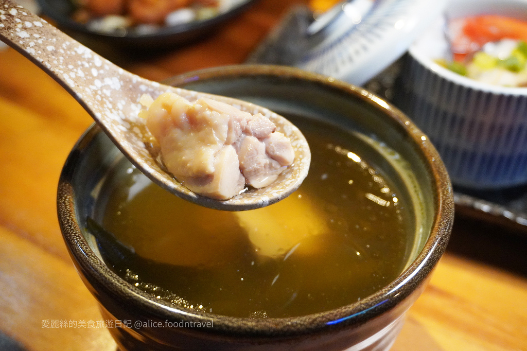 台中中區美食|新店爆爆!中華路夜市附近的深夜食堂,週一~週四 台中中區美食|新店爆爆!中華路夜市附近的深夜食堂,週一~週四