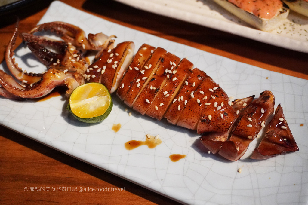 台中中區美食|新店爆爆!中華路夜市附近的深夜食堂,週一~週四 台中中區美食|新店爆爆!中華路夜市附近的深夜食堂,週一~週四
