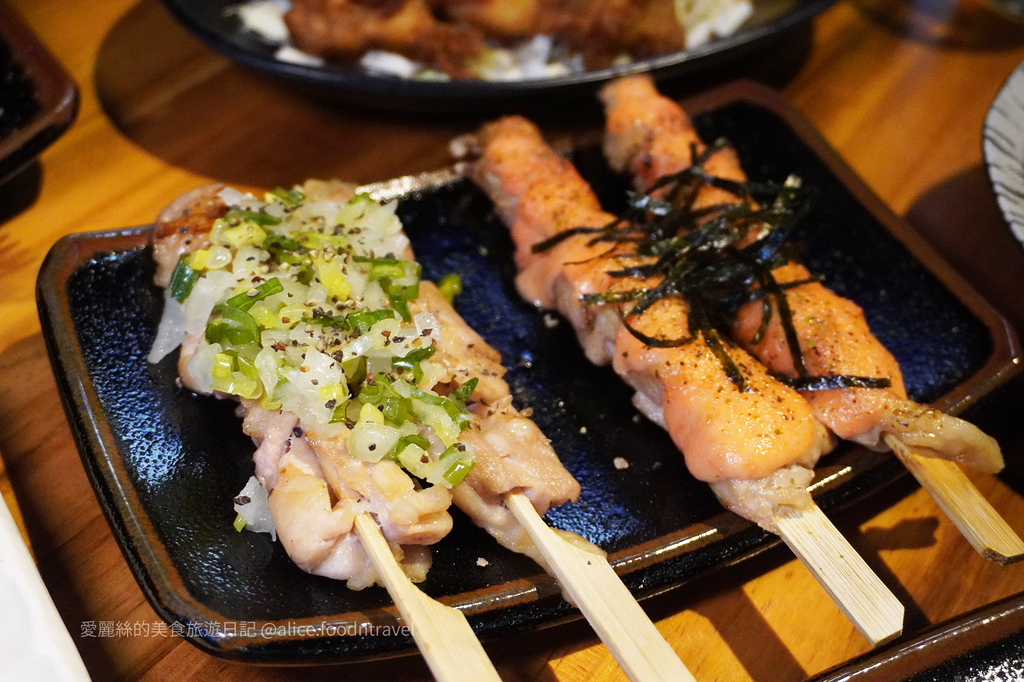 台中中區美食|新店爆爆!中華路夜市附近的深夜食堂,週一~週四 台中中區美食|新店爆爆!中華路夜市附近的深夜食堂,週一~週四