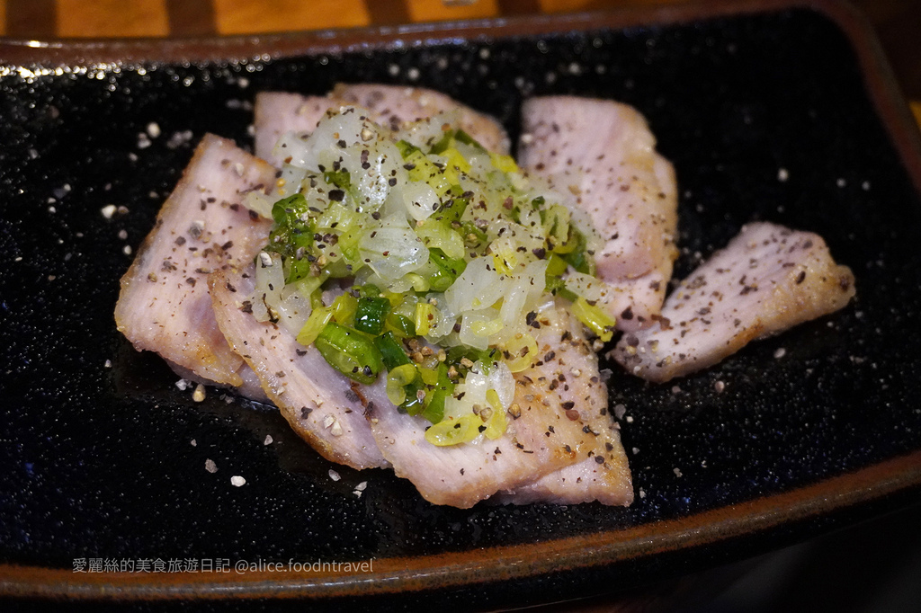 台中中區美食|新店爆爆!中華路夜市附近的深夜食堂,週一~週四 台中中區美食|新店爆爆!中華路夜市附近的深夜食堂,週一~週四