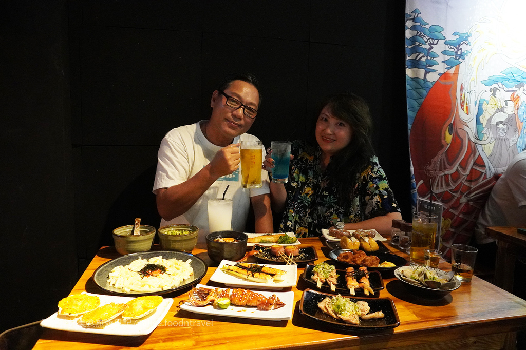 台中中區美食|新店爆爆!中華路夜市附近的深夜食堂,週一~週四 台中中區美食|新店爆爆!中華路夜市附近的深夜食堂,週一~週四