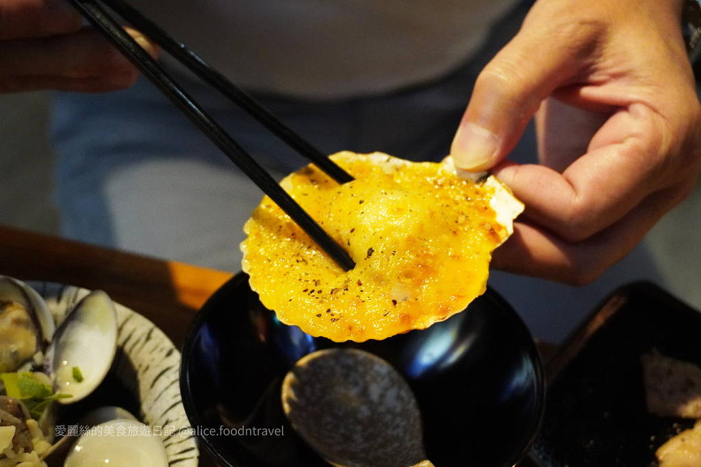 台中中區美食｜新店爆爆！中華路夜市附近的深夜食堂，週一～週四