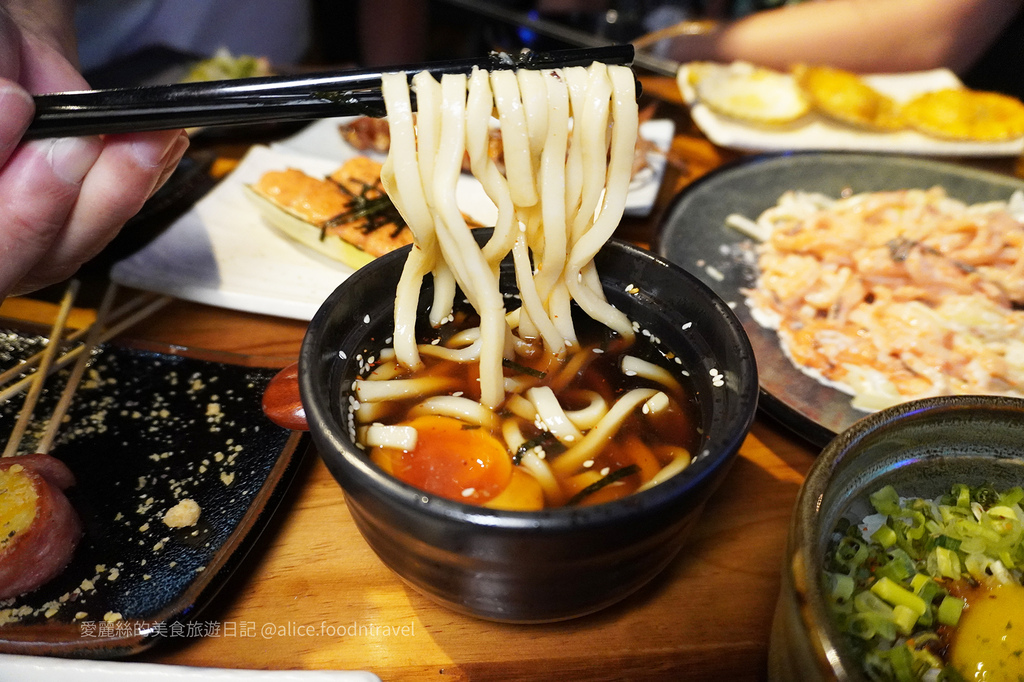 台中中區美食|新店爆爆!中華路夜市附近的深夜食堂,週一~週四 台中中區美食|新店爆爆!中華路夜市附近的深夜食堂,週一~週四
