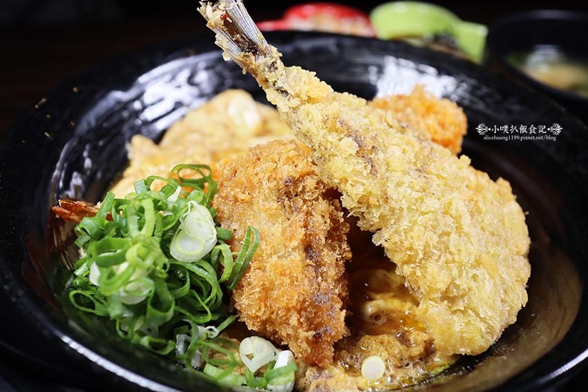 【台北中山站美食】『新丼』近中山站/平價、高CP值/創意丼飯