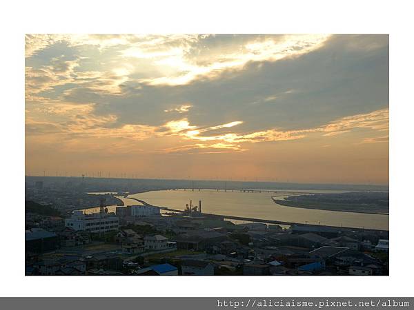 20110616_135438_利根川,銚子大橋及及銚子港塔之夕陽 (2).jpg