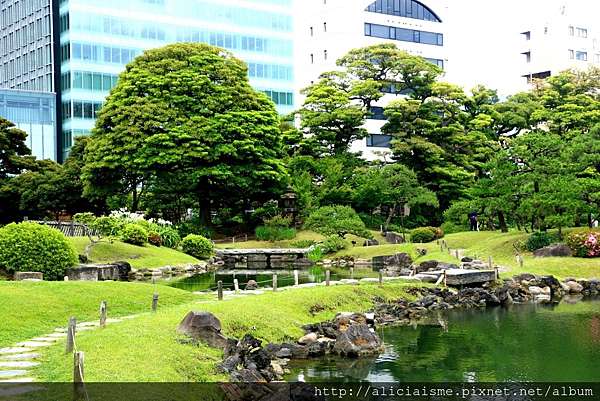 東京都 舊芝離宮恩賜庭園 都心綠洲裡的四季及電車風情 日本 私旅行 痞客邦 東京都 舊芝離宮恩賜庭園 都心綠洲裡的四季及電車風情 日本 私旅行 痞客邦