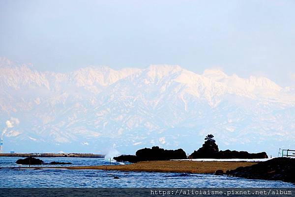 【富山縣 | 雨晴海岸】（2023更新）純白的道之驛「雨晴」