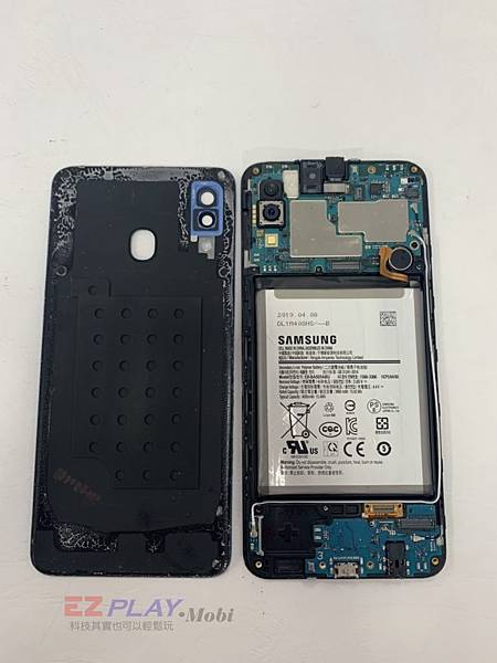 三星A30-手機維修_面板更換_電池更換02-768x1024.jpeg