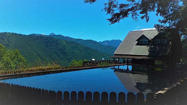 [遊記] 疫情爆發！我被趕下雪山了！