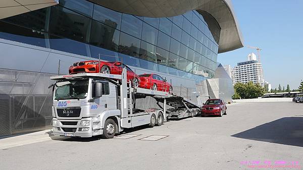 『德瑞蜜月』【Honeymoon】❤德國 慕尼黑(München) BMW展示中心 (BMW Welt) (2).jpg