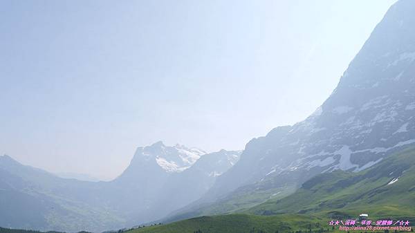『德瑞蜜月』【Honeymoon】❤瑞士 與少女峰(Jungfraujock)的第一次接觸 (25).jpg
