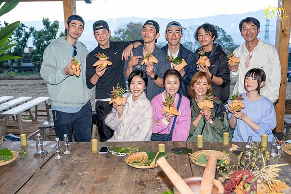 1_總製作人林心如，領楊謹華、陳意涵、郭雪芙、周興哲、章廣辰、陳昊森一同經營寵物友善民宿。圖／TVBS提供.jpg