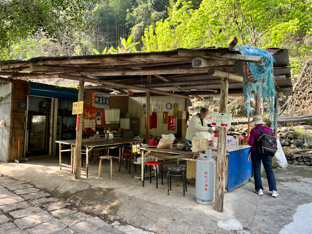 南投景點,東埔溫泉,信義鄉景點,彩虹吊橋,彩虹瀑布